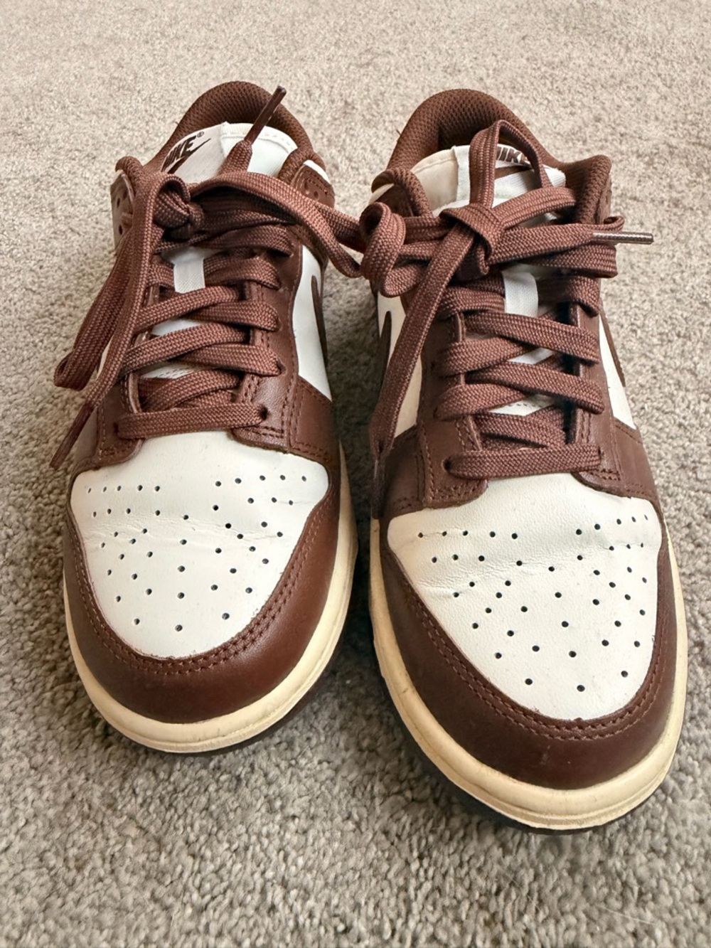 Nike White and Brown Low-Top Sneakers - Picture 2 of 6